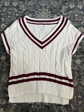 Jessica Simpson White Cable Knit V-Neck Sweater Vest with Burgundy Stripes
